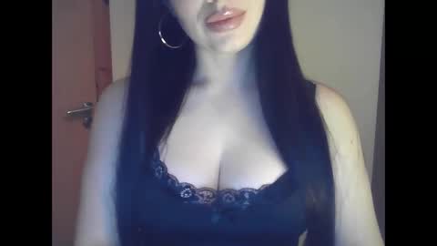 Snapshot of elle010843 chatting on 02.09.26 elle010843 online show from 02.09.26