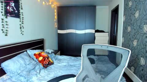 Luna online show from 10.22.25