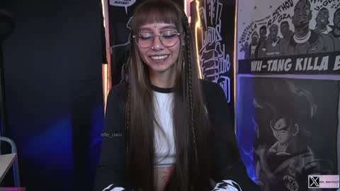 Snapshot of elle_uwu chatting on 12.14.24 follow me on instagram . online show from 12.14.24