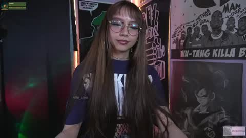 Snapshot of elle_uwu chatting on 12.23.24 follow me on instagram . online show from 12.23.24