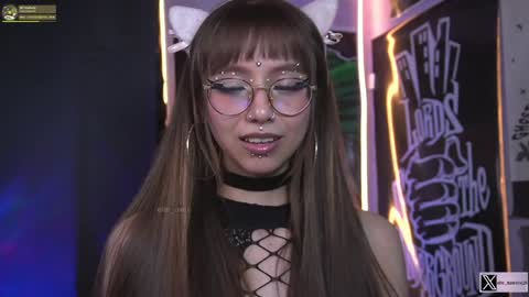 Snapshot of elle_uwu chatting on 01.22.25 follow me on instagram . online show from 01.22.25