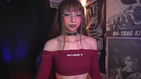 follow me on instagram .    online show from 02.06.26