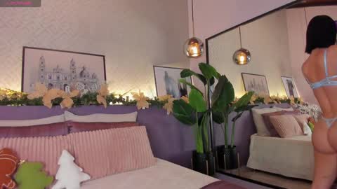 Elle Diane online show from 12.19.24