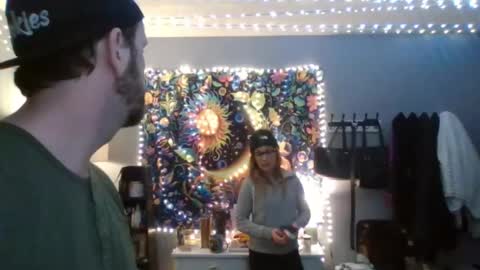 Lizzy Kay Petite online show from 01.26.25
