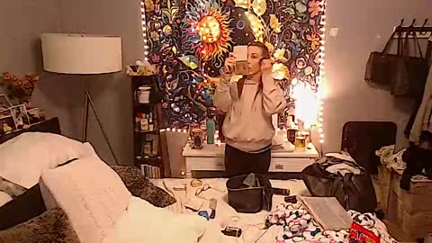 Lizzy Kay Petite online show from 02.08.25