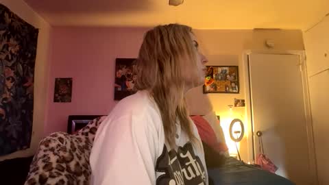 Snapshot of ellejess chatting on 03.01.26 ellejess online show from 03.01.26