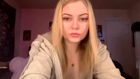 Snapshot of ellejess chatting on 03.02.26 ellejess online show from 03.02.26