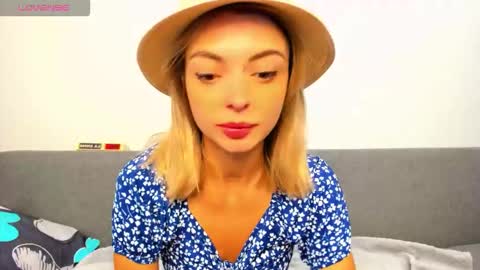 ellen_flow online show from 10.04.25