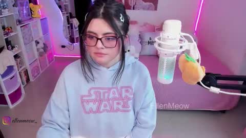 Meow in da house  . online show from 11.10.25