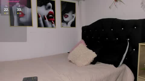 Ellen Stefany online show from 04.21.26