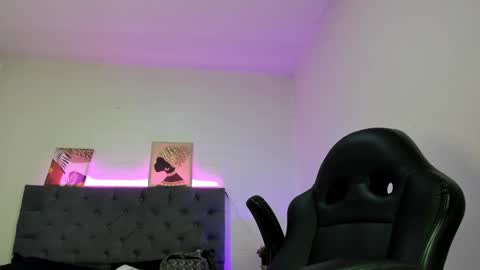  Ellie   online show from 10.16.25