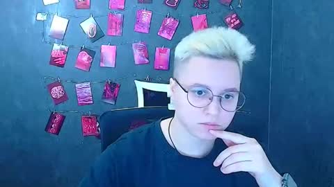 Ellie online show from 03.23.26