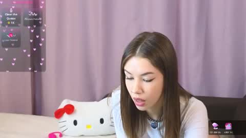 Snapshot of ellie_miller_ chatting on 09.14.25 ellie online show from 09.14.25