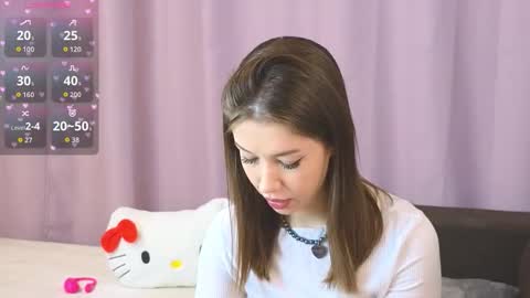 Snapshot of ellie_miller_ chatting on 10.11.25 ellie online show from 10.11.25