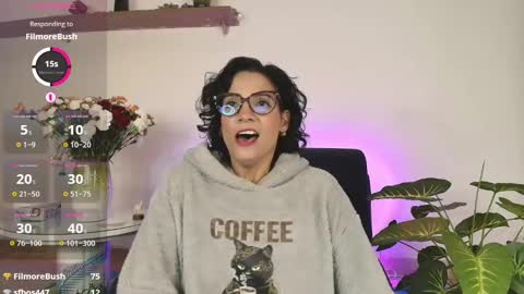 elliee1 online show from 02.13.25