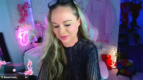 EllieKarr online show from 01.10.25