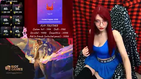 Snapshot of elliemoor chatting on 09.13.25 Elizabeth online show from 09.13.25