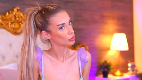 Ellie online show from 10.17.25