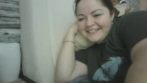 Snapshot of ellimol chatting on 01.11.25 EliMoL online show from 01.11.25