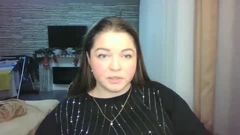 Snapshot of ellimol chatting on 02.07.25 EliMoL online show from 02.07.25