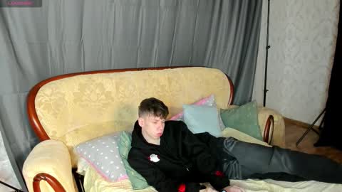 Snapshot of elliot_mars_ chatting on 10.17.25 elliot_mars_ online show from 10.17.25