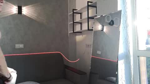 elliot_muscle04 online show from 10.06.25