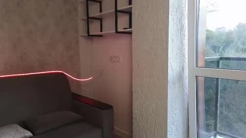 elliot_muscle04 online show from 10.18.25