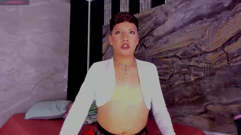 Snapshot of ellis_brown chatting on 10.05.25 Ellis online show from 10.05.25