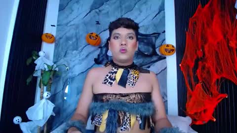 Snapshot of ellis_brown chatting on 10.18.25 Ellis online show from 10.18.25