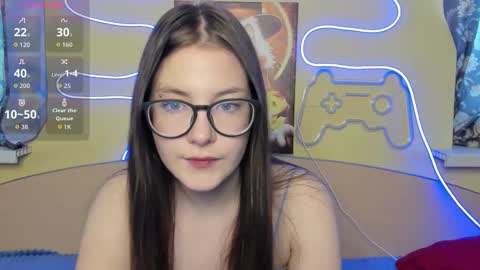 Snapshot of ellisky chatting on 10.18.25 ellisky online show from 10.18.25