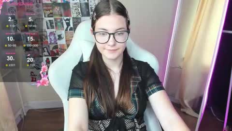 Snapshot of ellisky chatting on 10.22.25 ellisky online show from 10.22.25