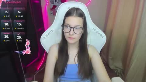 Snapshot of ellisky chatting on 10.25.25 ellisky online show from 10.25.25