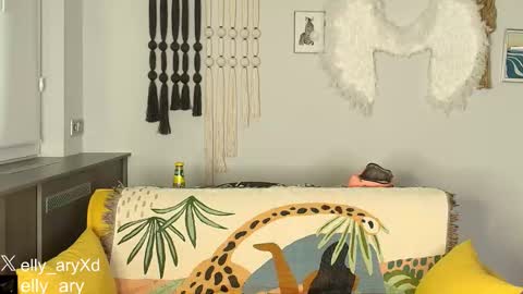 elly_ary online show from 01.10.26