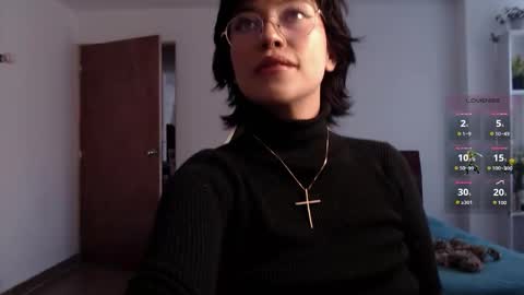 Snapshot of elly_uwuw chatting on 10.11.25 Emy Castro online show from 10.11.25