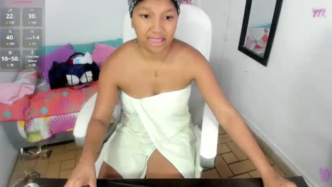 Elly online show from 04.21.26