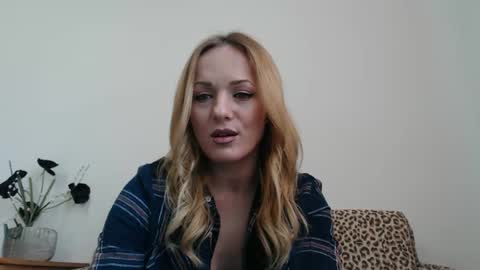 EllyaDiamond online show from 02.17.25