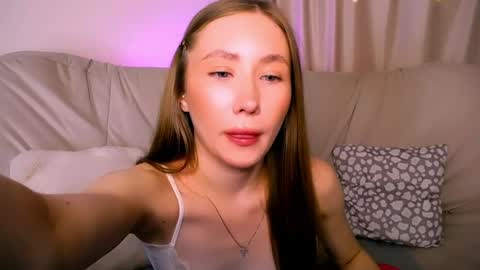  Elly  online show from 04.18.26