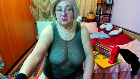 ellyhot53 online show from 12.05.24