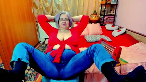 ellyhot53 online show from 12.26.24