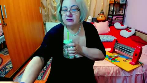 ellyhot53 online show from 01.19.25