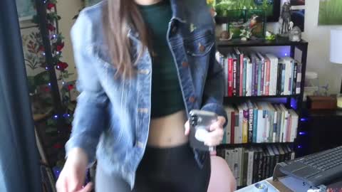 Elly Naomi online show from 03.27.26