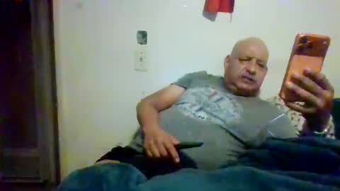 elmario24 online show from 10.15.25