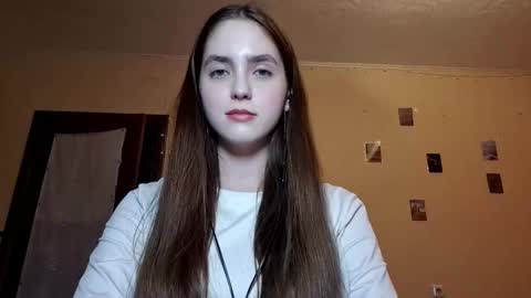 Snapshot of elmeraurora chatting on 02.18.26 Kate online show from 02.18.26