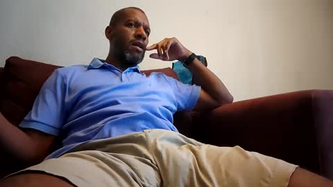 My name is Elmore. Please say hello I like to chat with you. If you have requests or dirty talk please use tip online show from 02.05.25