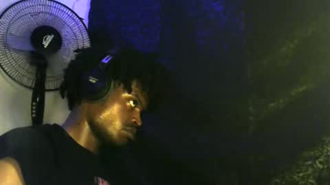 Snapshot of elniga21 chatting on 01.26.25 EL NIIGGGAA  21                                                                  EL NIGGA  21 online show from 01.26.25