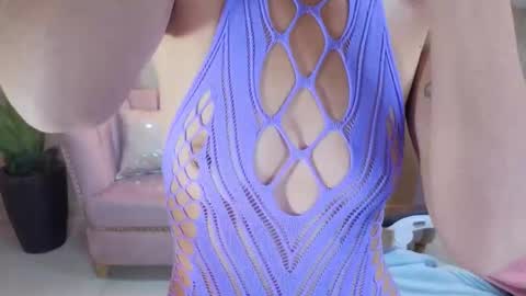 Snapshot of elody_a chatting on 10.15.25 Elody online show from 10.15.25