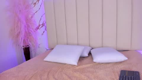 elody_rousse online show from 10.17.25