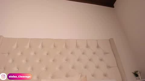 Snapshot of eloisa_cleavage_ chatting on 01.23.25 Maya online show from 01.23.25
