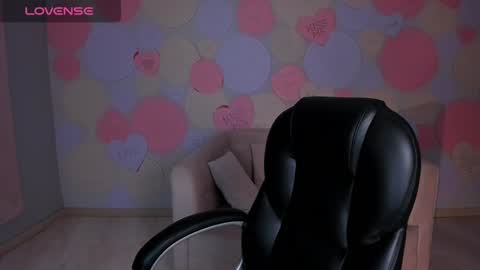 ELOISA OLIVERO online show from 12.22.24