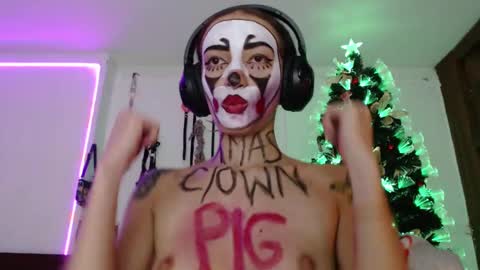 Snapshot of eloise_brown_ chatting on 12.22.24 Chelsea Please help me to reach 100 thumbs up online show from 12.22.24